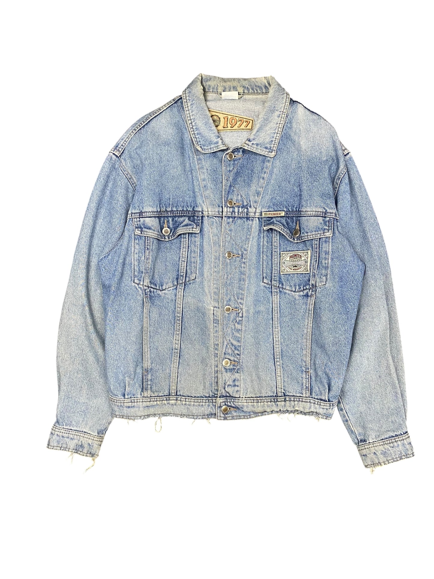 DENIM JACKET