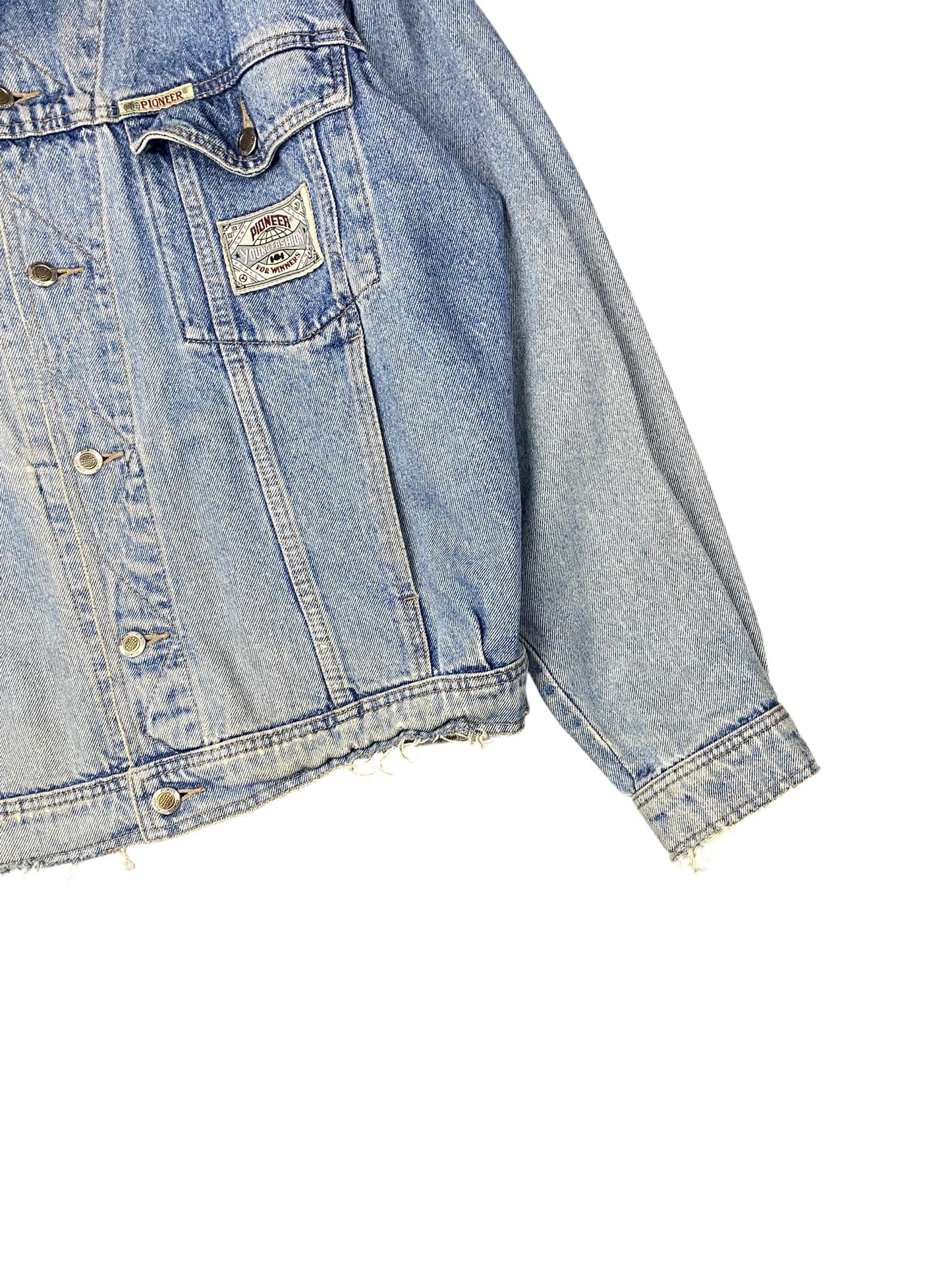 DENIM JACKET